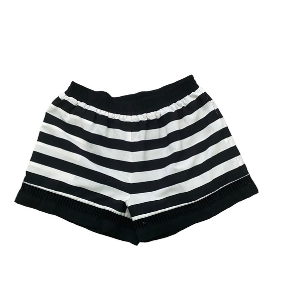 THML Striped Shorts with Hem Detail Size Small Black / White - Picture 1 of 13